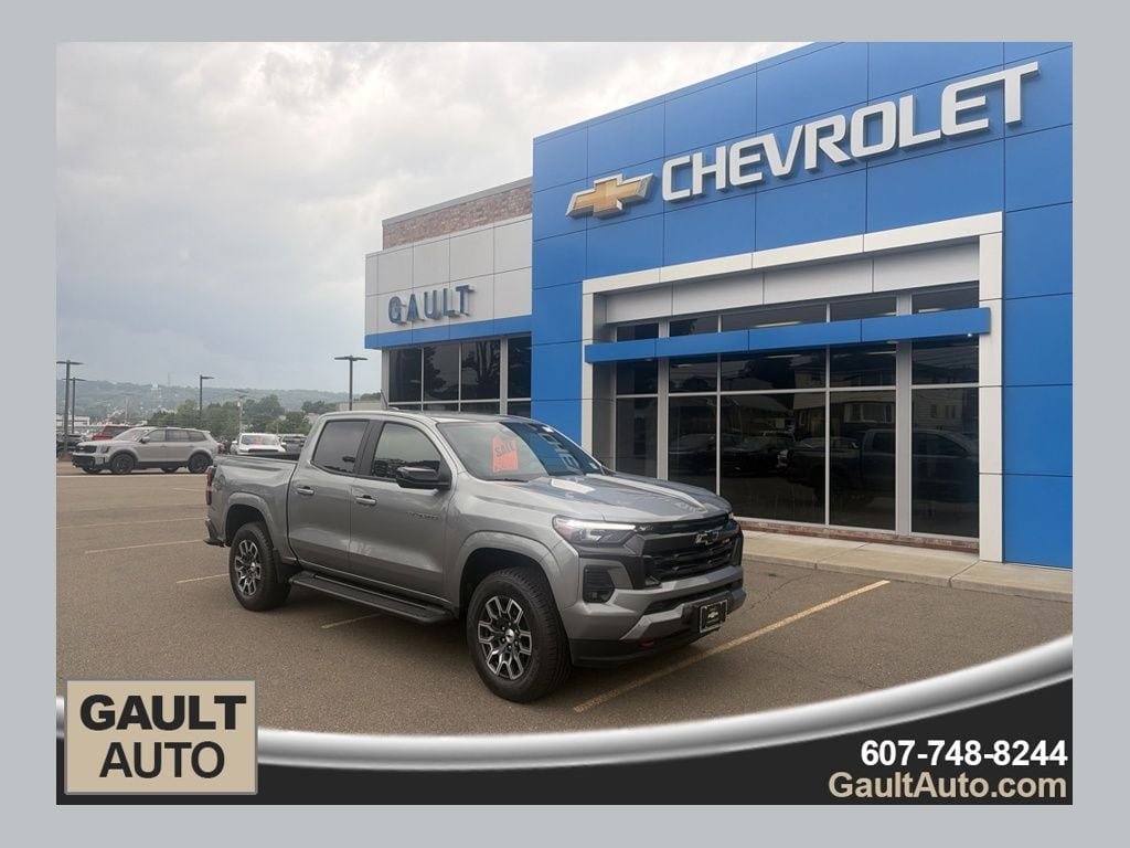 Used 2023 Chevrolet Colorado Z71 w/ Z71 Convenience Package 2