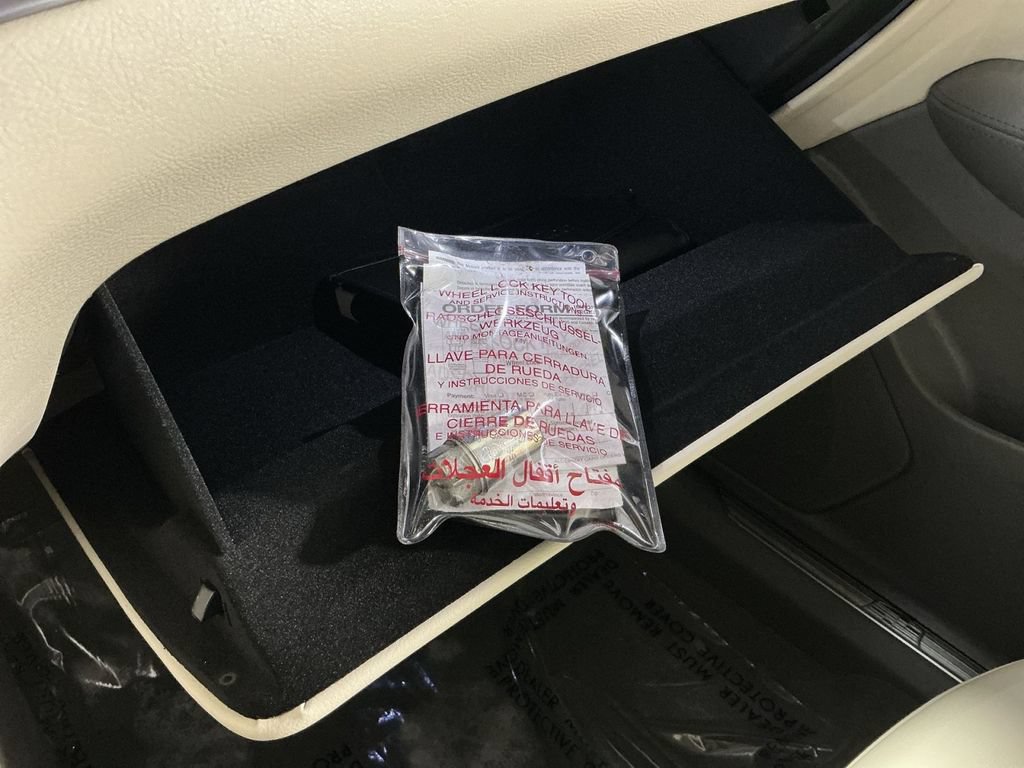 Used 2023 Cadillac XT5 Premium Luxury FWD image 24