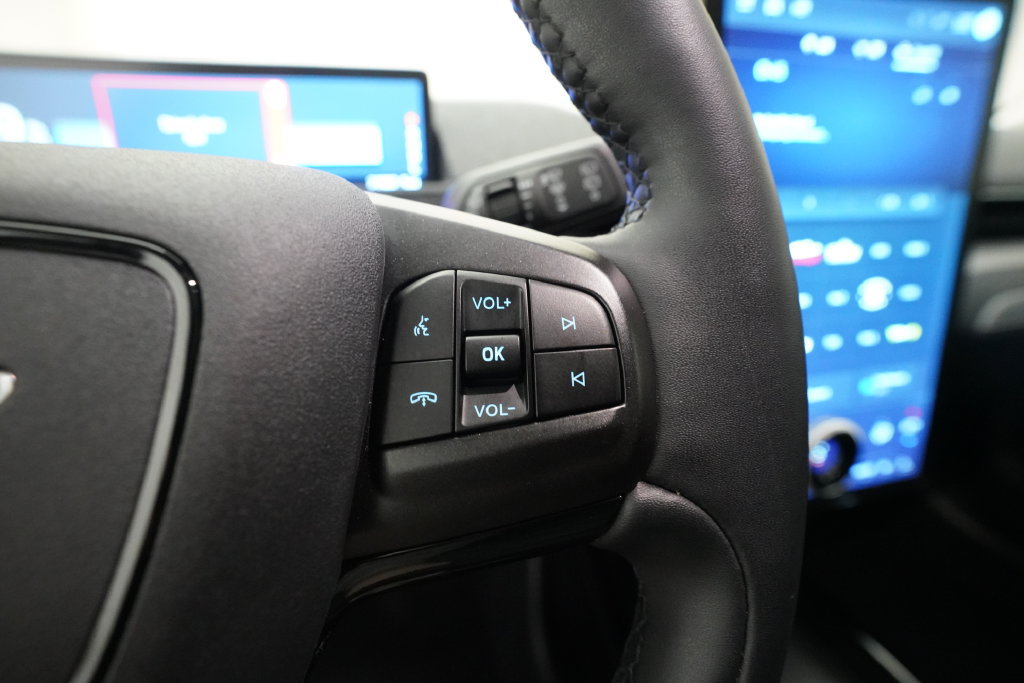 Used 2023 Ford Mustang Mach-E Premium AWD/4WD image 19