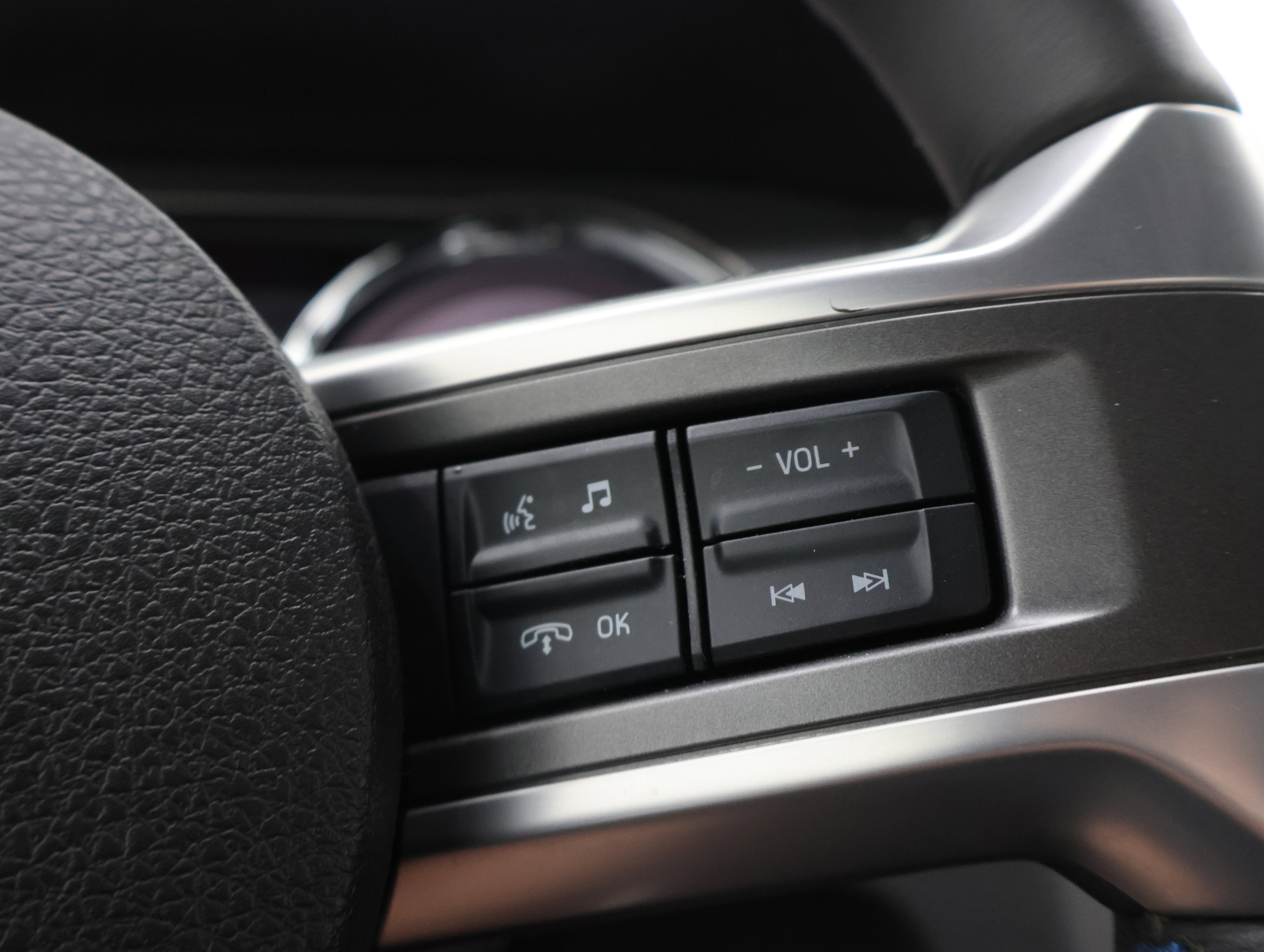 Used 2010 Ford Mustang GT Premium RWD image 14