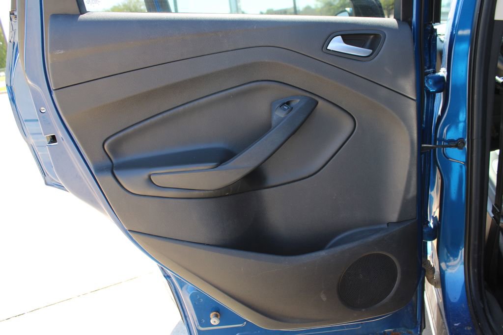 Used 2017 Ford Escape SE image 29