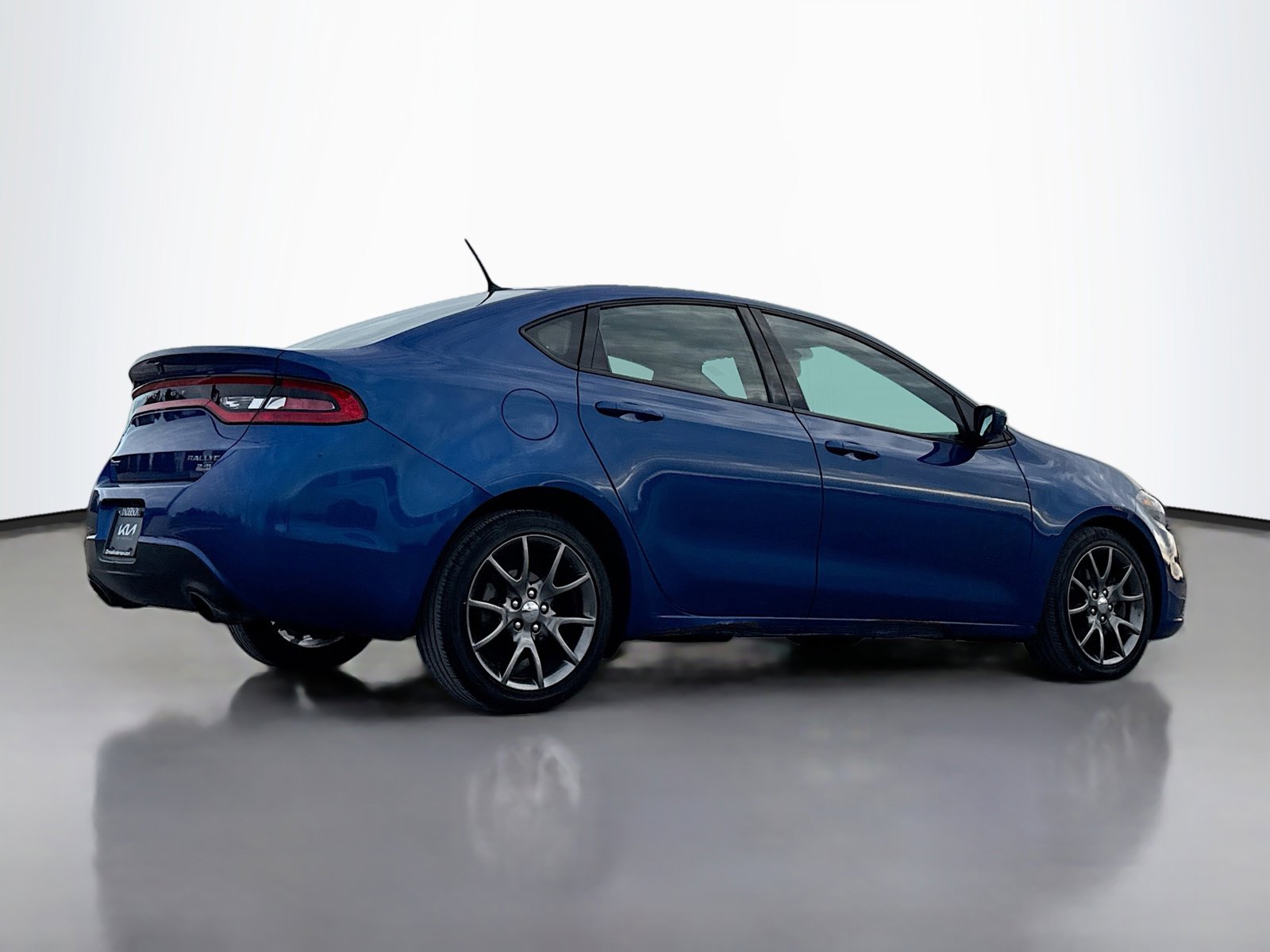 Used 2014 Dodge Dart SXT w/ Sun/Sound Group image 2