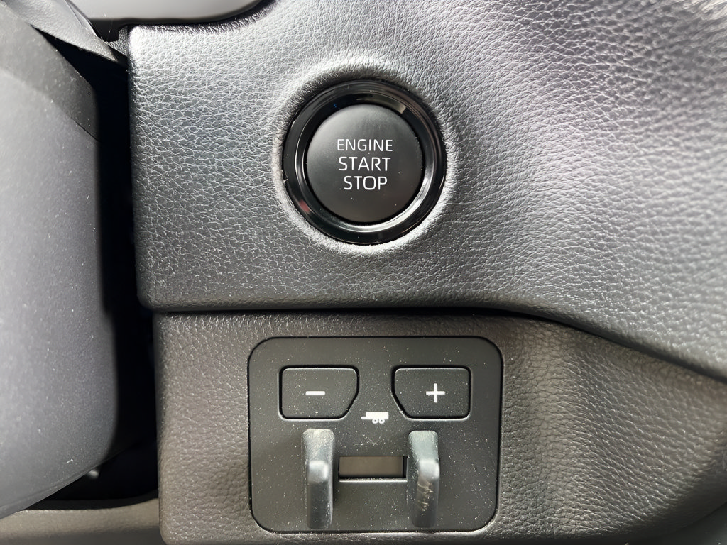Used 2025 Toyota Tundra SR5 w/ SR5 Convenience Package AWD/4WD image 23