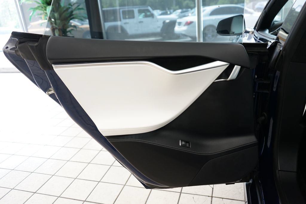 Used 2017 Tesla Model S 100D AWD/4WD image 44