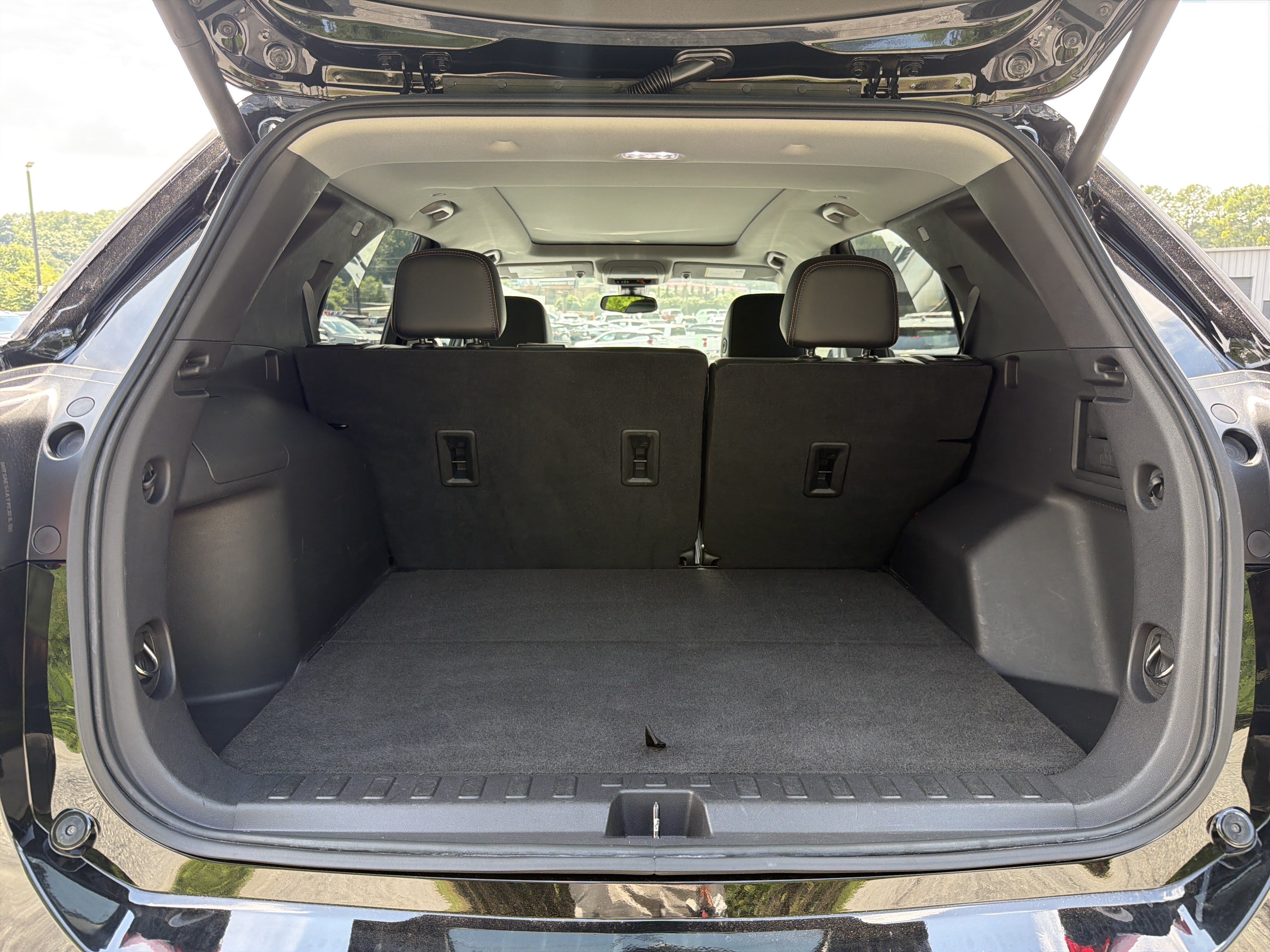 Used 2023 Chevrolet Equinox Premier FWD image 20