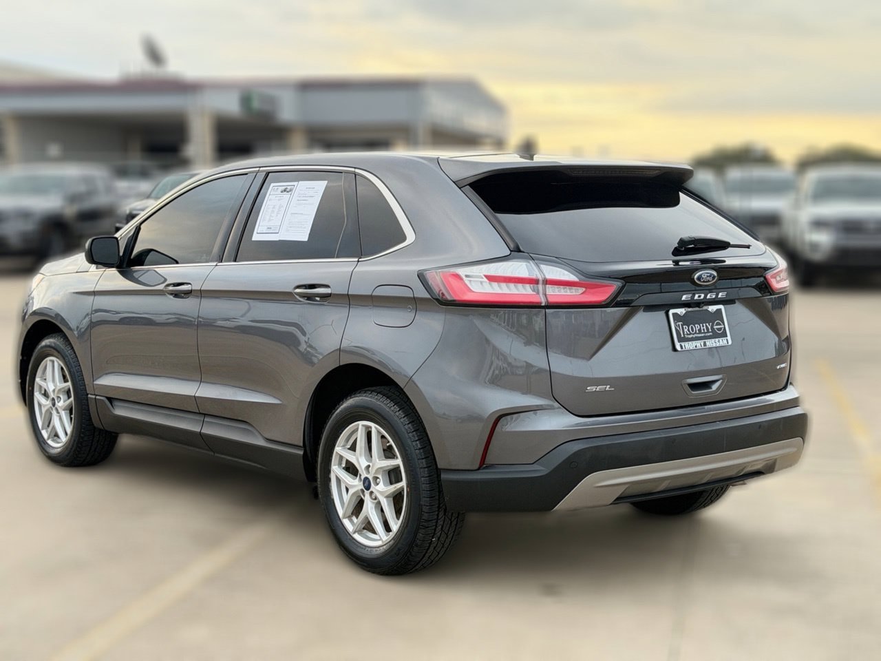 Used 2022 Ford Edge SEL AWD/4WD image 7