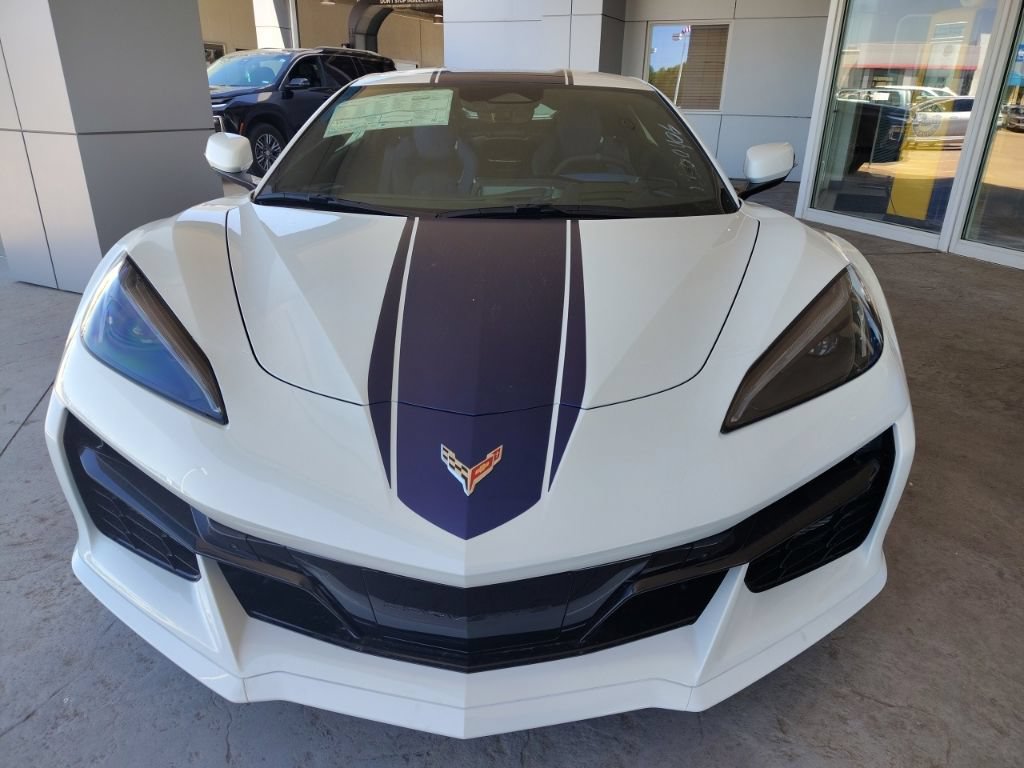 New 2027 Chevrolet Corvette Grand Sport w/ Z52 Sport Performance Package RWD image 3