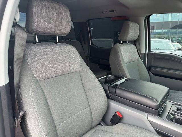 Used 2023 Ford F150 Lightning XLT AWD/4WD image 15