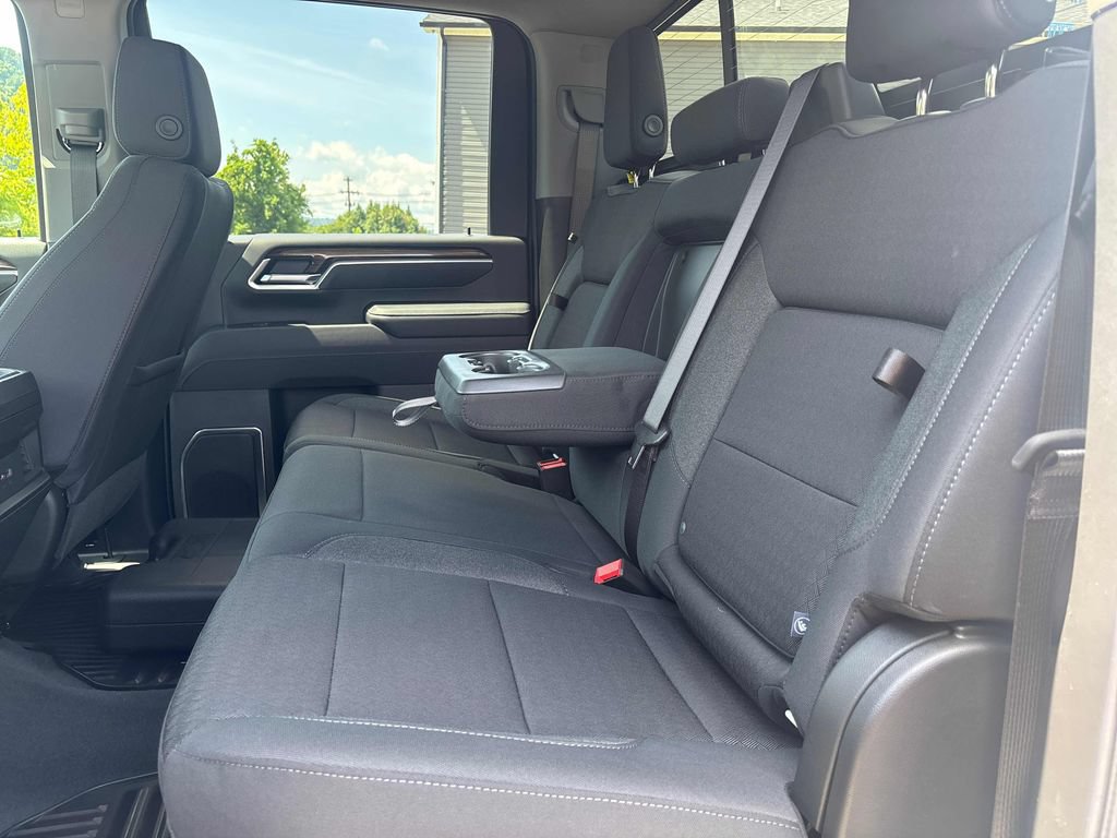 New 2026 Chevrolet Silverado 2500 LT w/ Z71 Chrome Sport Edition AWD/4WD image 22