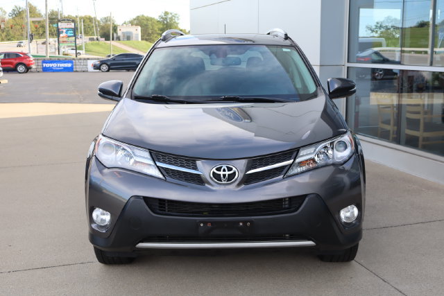 Used 2014 Toyota RAV4 Limited w/ Technology Package AWD/4WD image 6