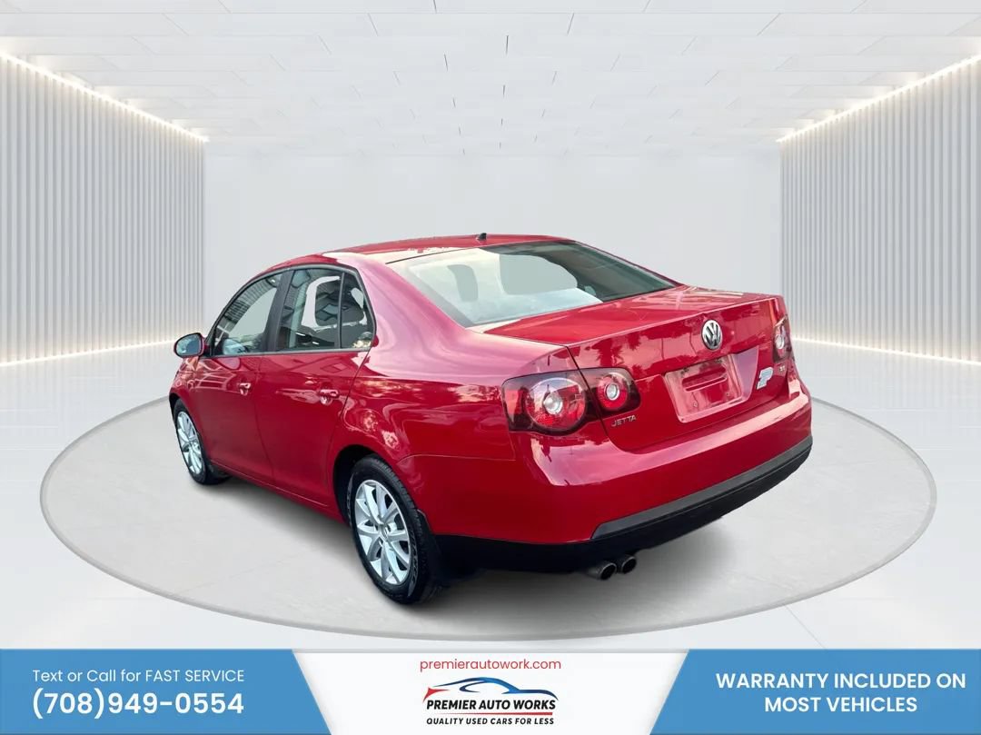 Used 2010 Volkswagen Jetta Limited Edition FWD image 7