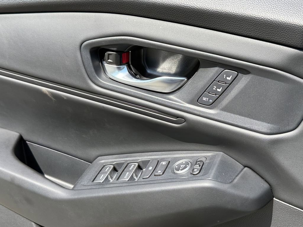 Used 2023 Honda Accord EX-L image 29