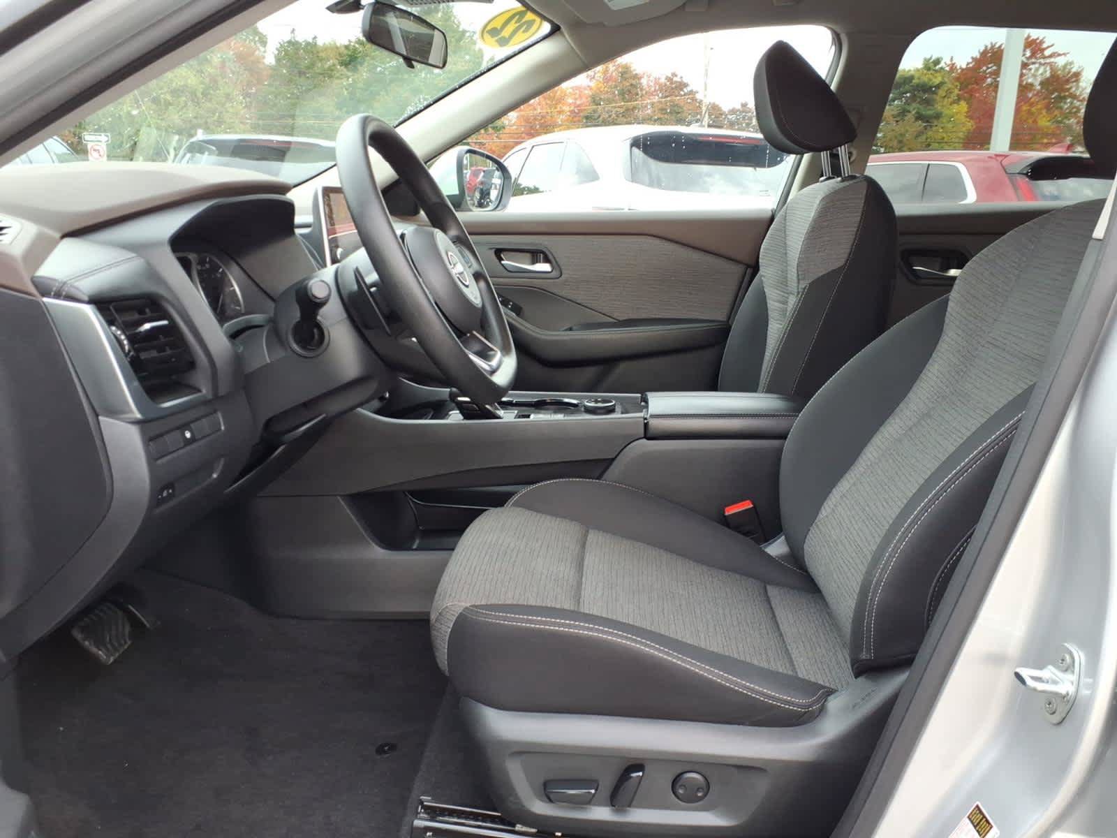 Certified 2022 Nissan Rogue SV AWD/4WD image 11