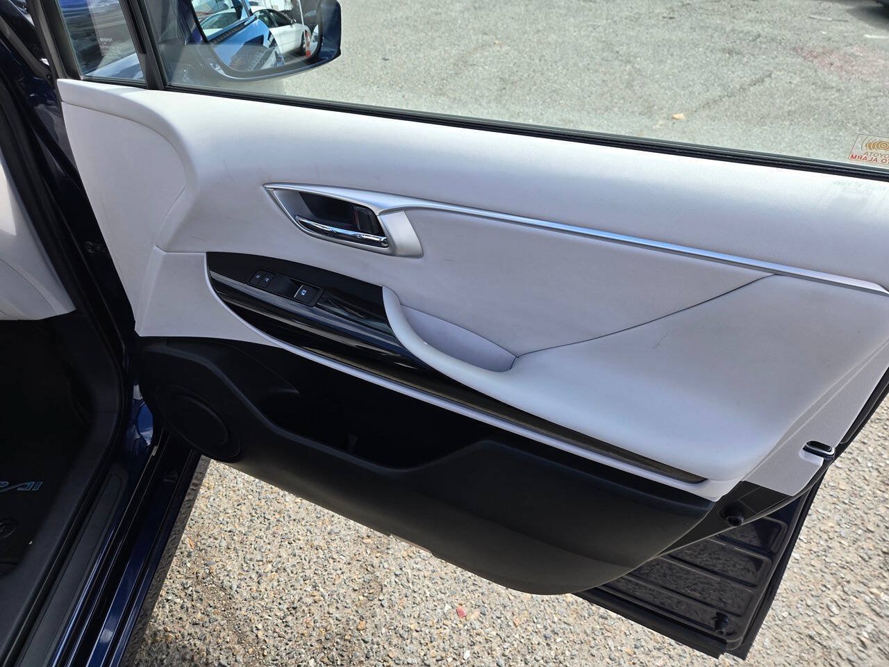 Used 2018 Toyota Mirai FWD image 35