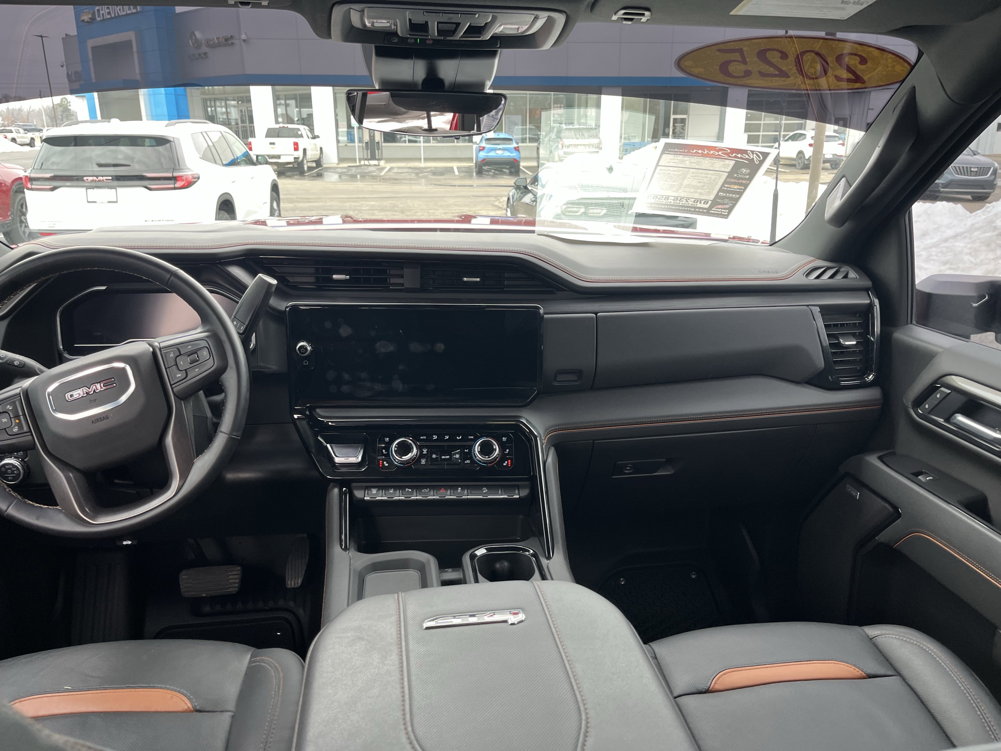 Used 2025 GMC Sierra 3500 AT4 w/ AT4 Premium Plus Package image 3