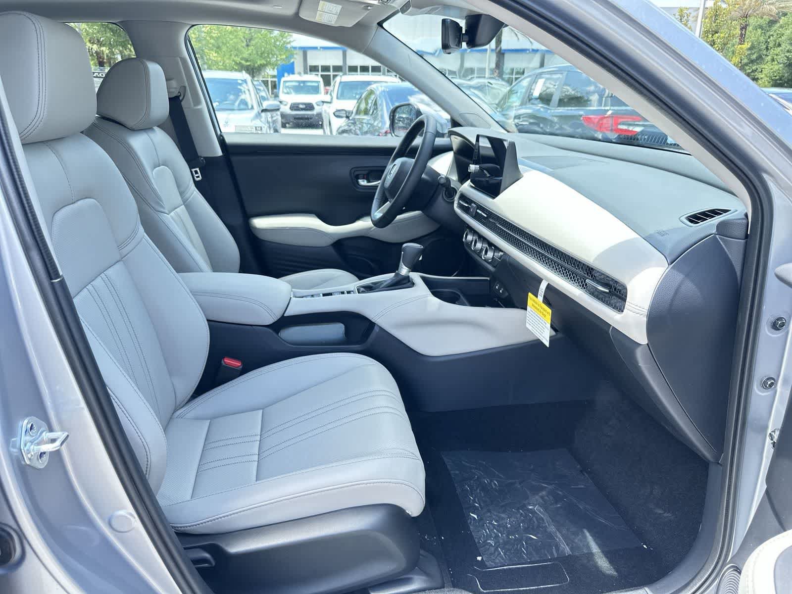 New 2027 Honda HR-V EX-L image 17