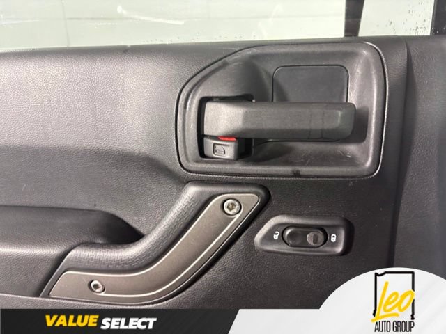 Used 2013 Jeep Wrangler Sport AWD/4WD image 12