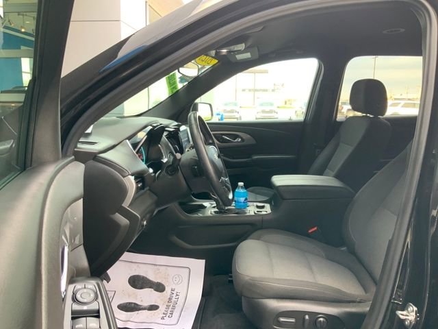 Used 2023 Chevrolet Traverse LT image 15