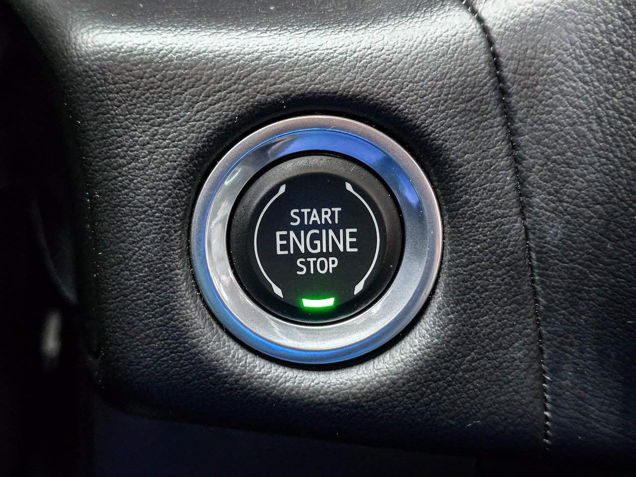 Used 2022 GMC Yukon AT4 w/ Max Trailering Package image 20