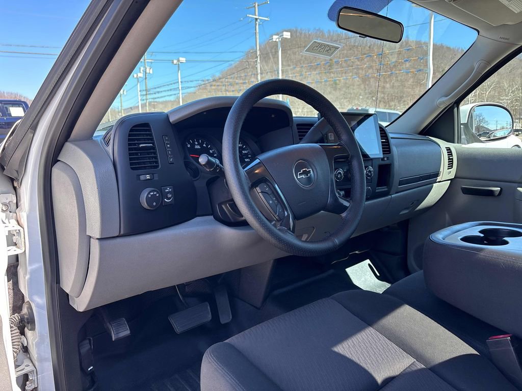 Used 2013 Chevrolet Silverado 1500 W/T image 12