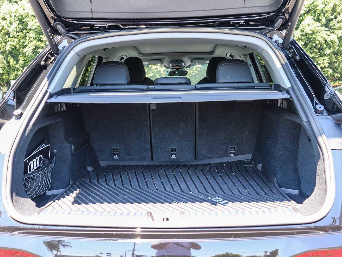 Used 2025 Audi Q5 Premium Plus w/ Premium Plus AWD/4WD image 27