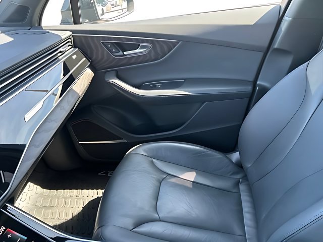 Used 2022 Audi Q7 3.0T Prestige AWD/4WD image 34