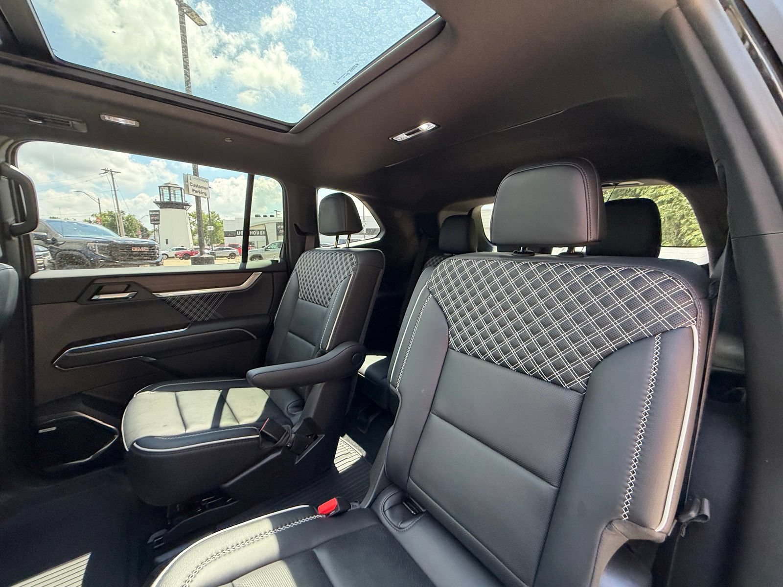 New 2026 GMC Acadia Denali w/ Super Cruise Package AWD/4WD image 26
