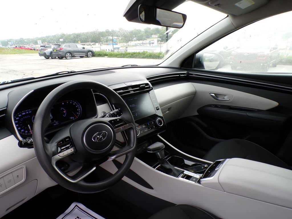 Used 2023 Hyundai Tucson SEL FWD image 9
