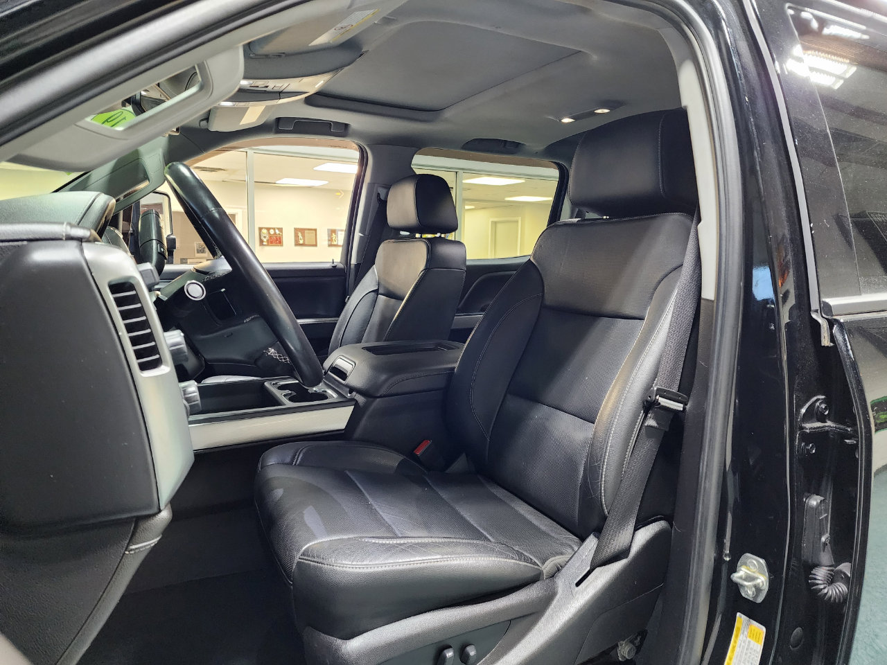 Used 2019 Chevrolet Silverado 2500 LTZ w/ Duramax Plus Package image 15