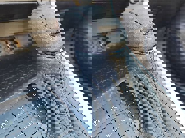 Used 2021 Toyota RAV4 XLE image 22