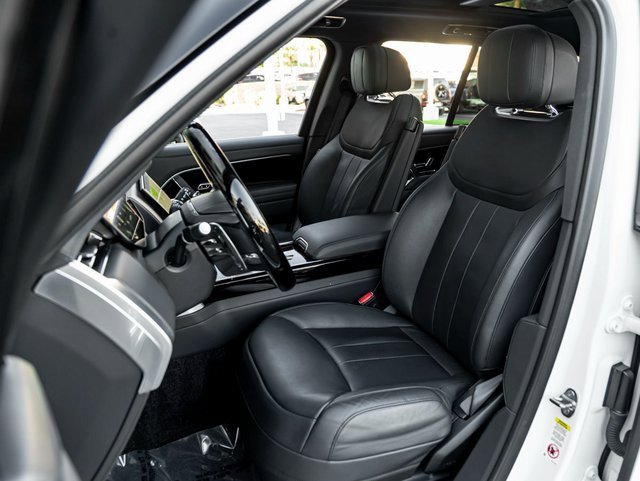 Used 2024 Land Rover Range Rover SE image 13