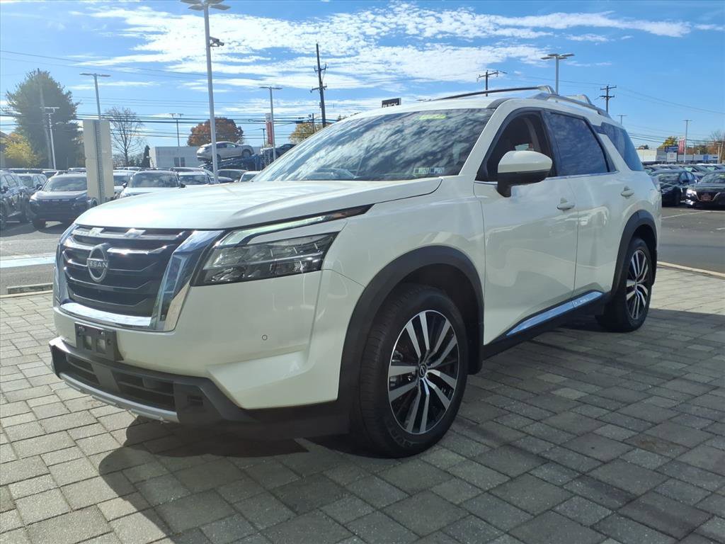 Certified 2023 Nissan Pathfinder Platinum image 8