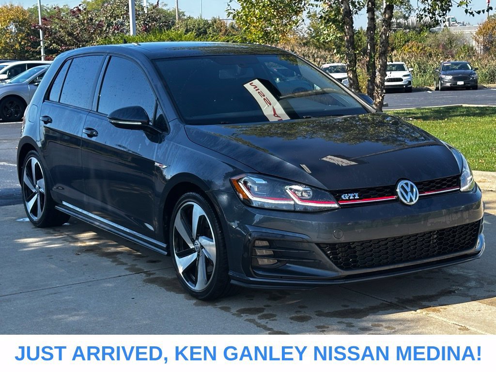 Used 2018 Volkswagen GTI SE FWD image 1