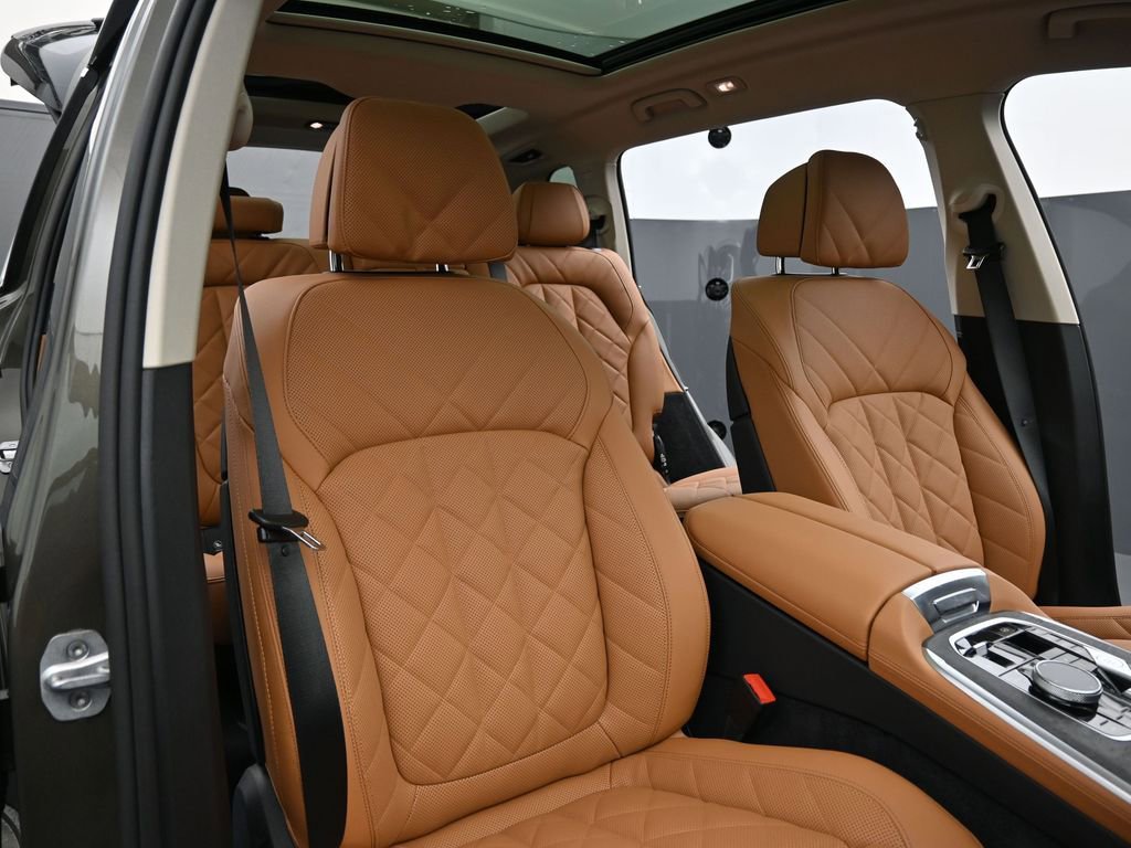 New 2025 BMW X7 xDrive40i image 30