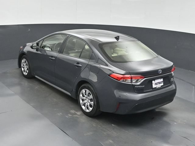 Used 2025 Toyota Corolla LE FWD image 46