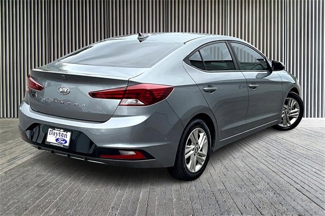 Used 2019 Hyundai Elantra SEL image 2