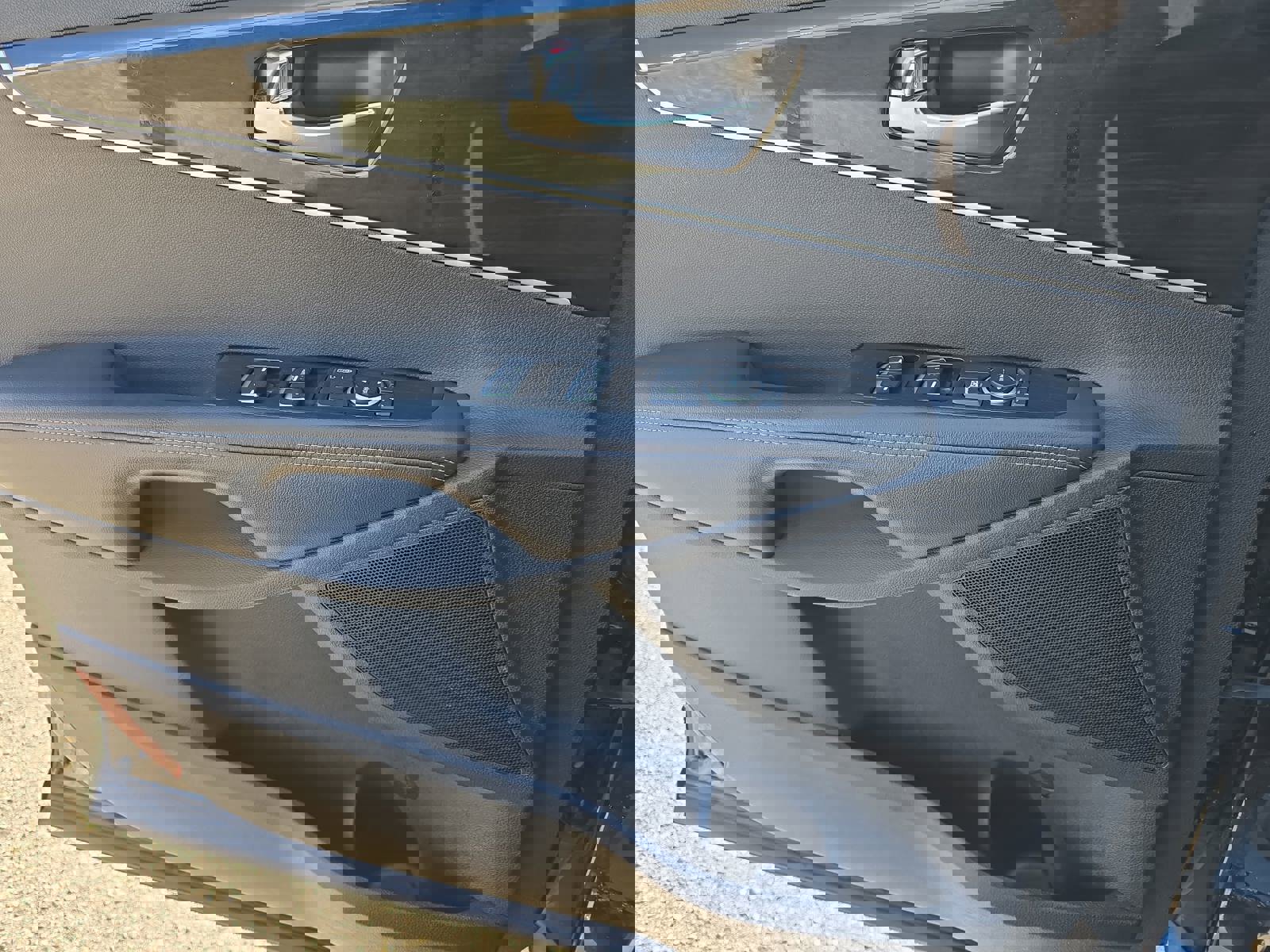 Used 2019 Kia Sorento L image 29