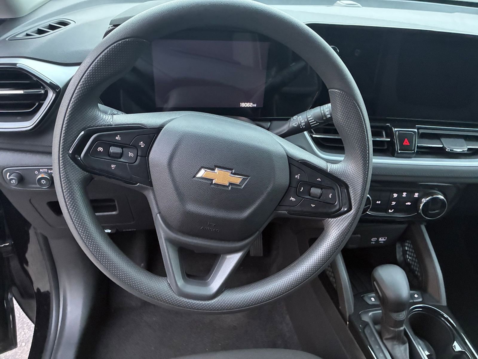 Used 2025 Chevrolet TrailBlazer LT image 25