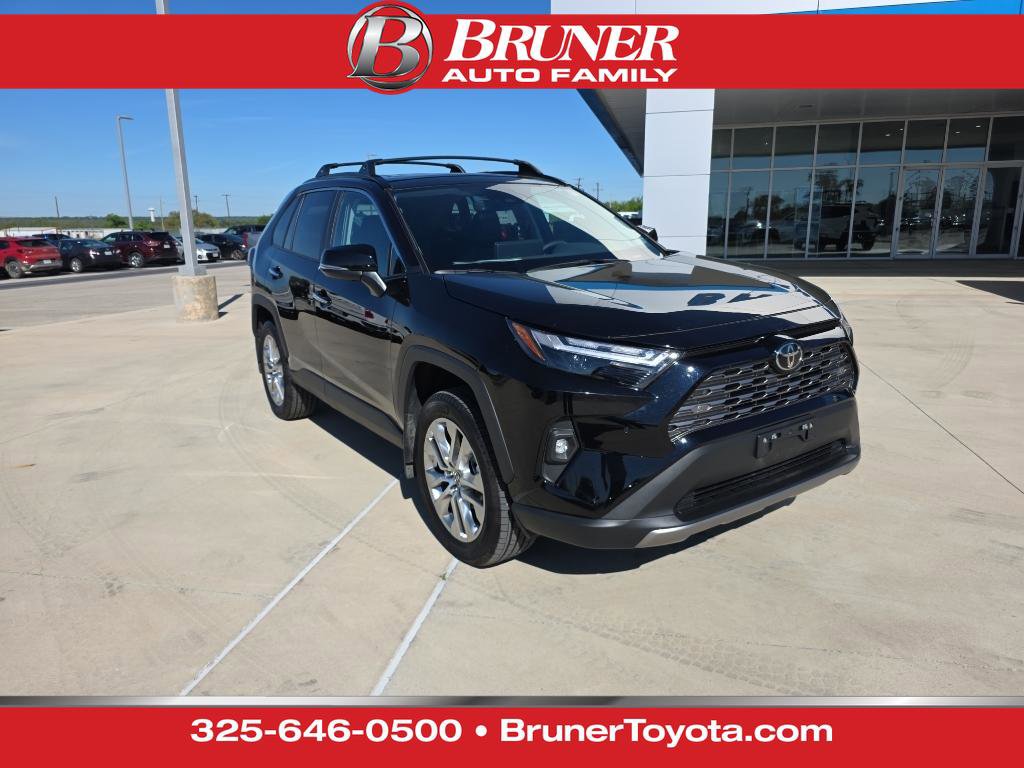 Used 2025 Toyota RAV4 Limited image 1