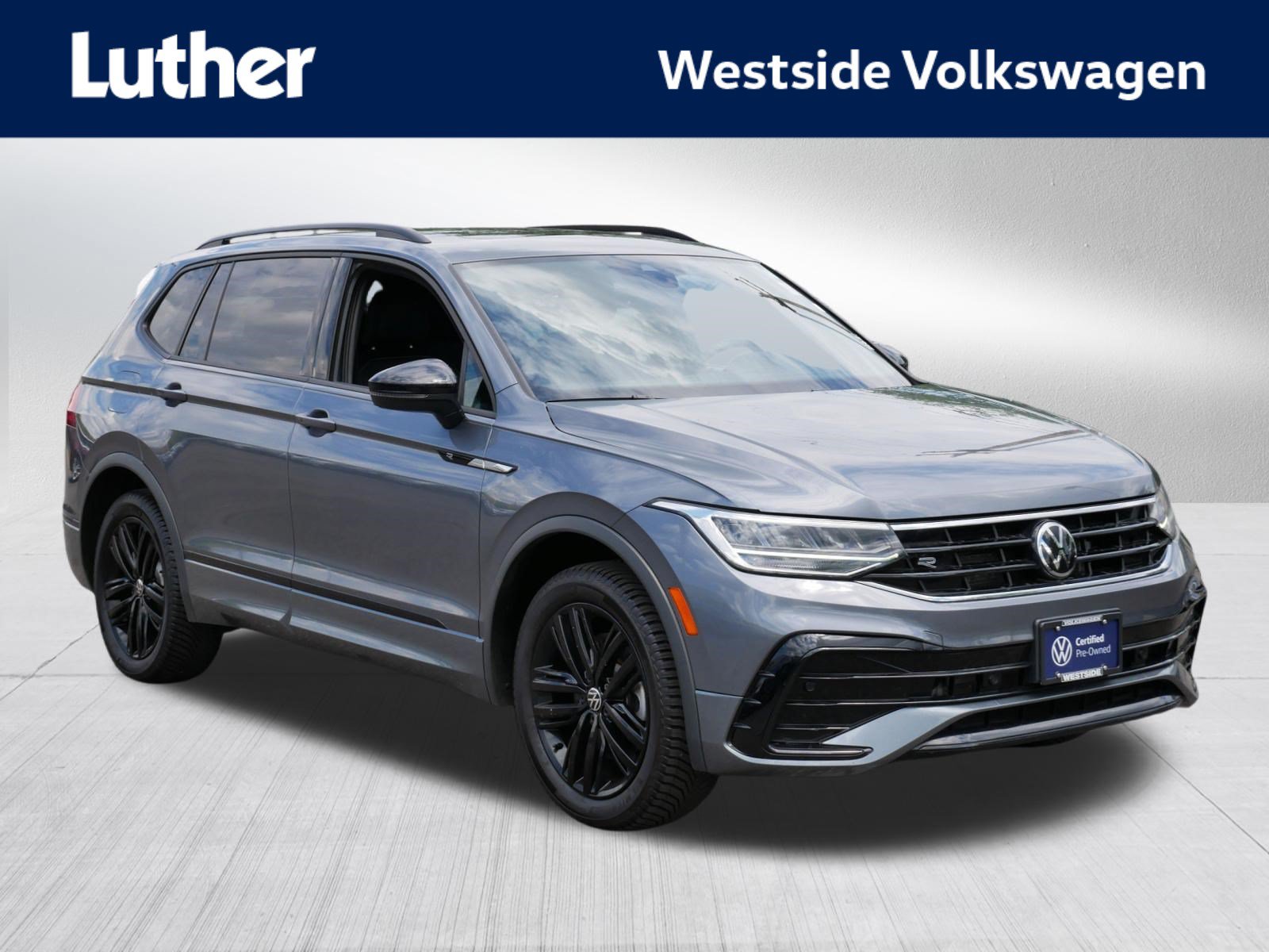 Certified 2022 Volkswagen Tiguan SE R-Line AWD/4WD image 1