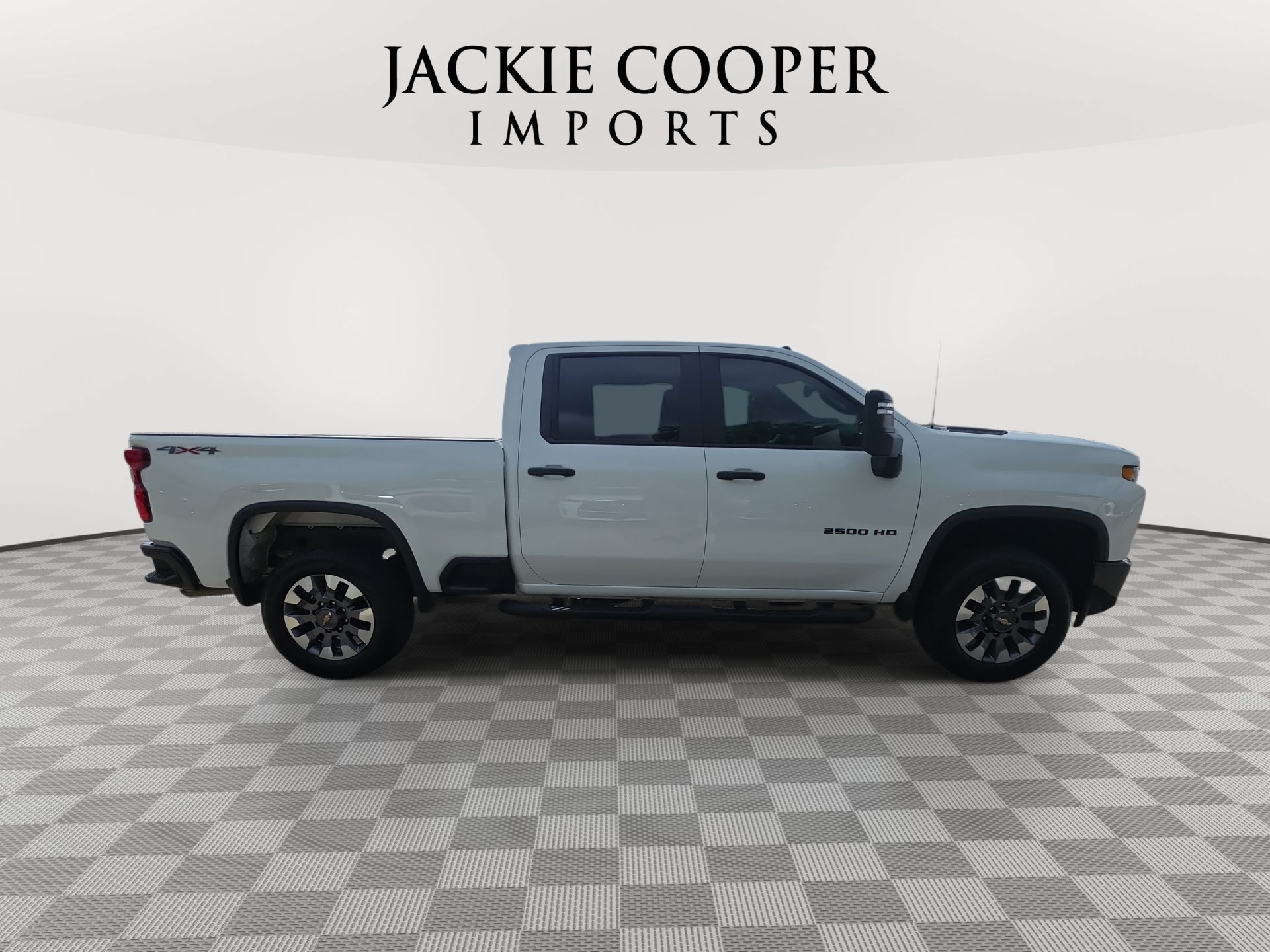 Used 2021 Chevrolet Silverado 2500 Custom w/ Custom Value Package AWD/4WD image 4