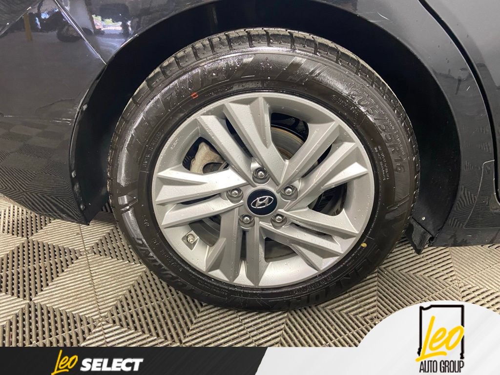 Used 2020 Hyundai Elantra SEL FWD image 25