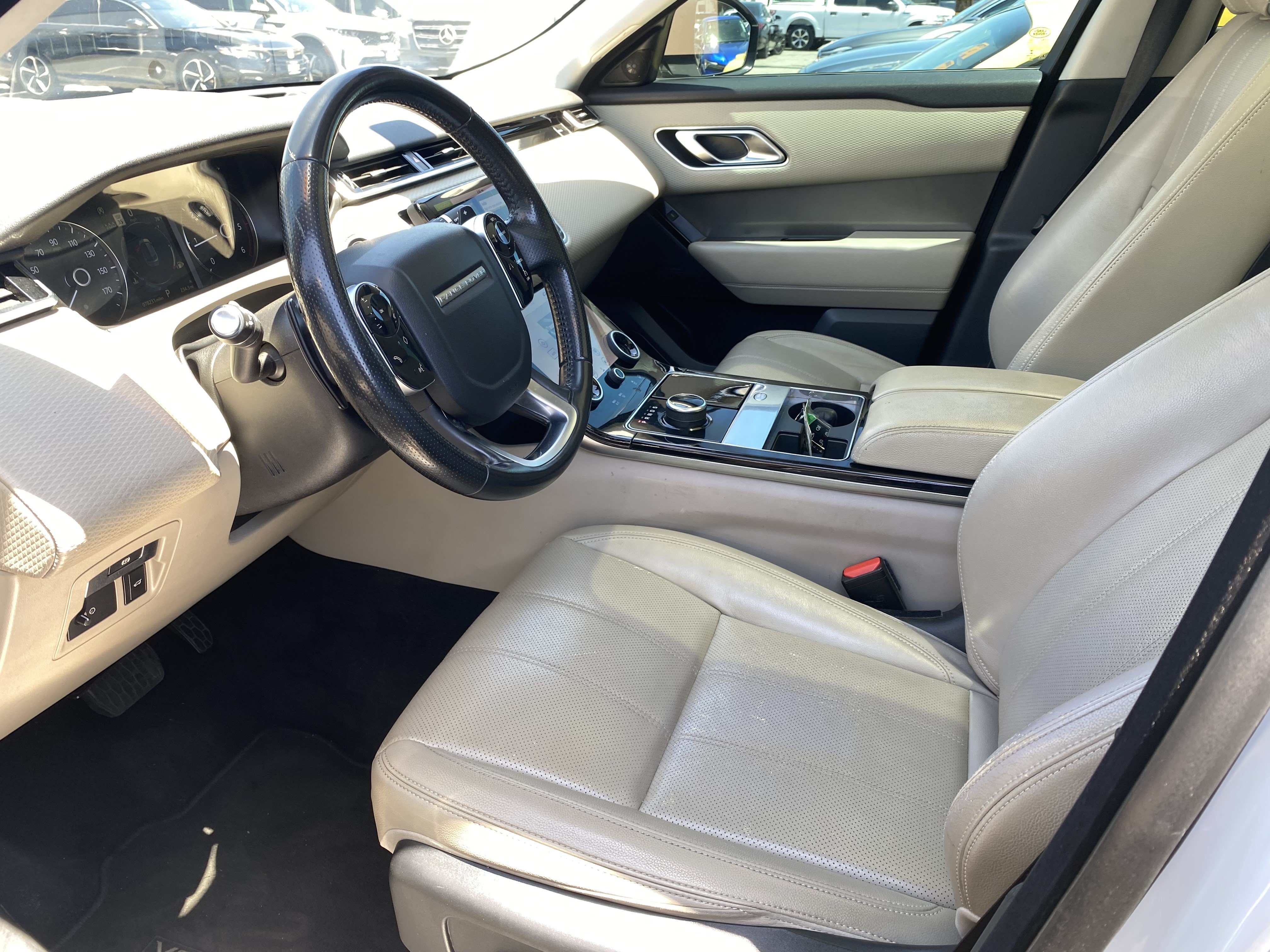 Used 2019 Land Rover Range Rover Velar S AWD/4WD image 15