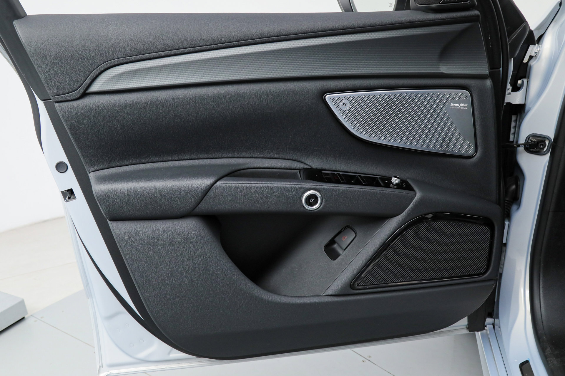 Certified 2023 Maserati Grecale Modena AWD/4WD image 16