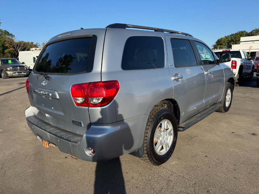 Used 2014 Toyota Sequoia SR5 AWD/4WD image 5
