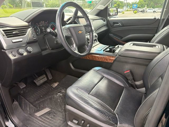 Used 2017 Chevrolet Suburban Premier AWD/4WD image 32