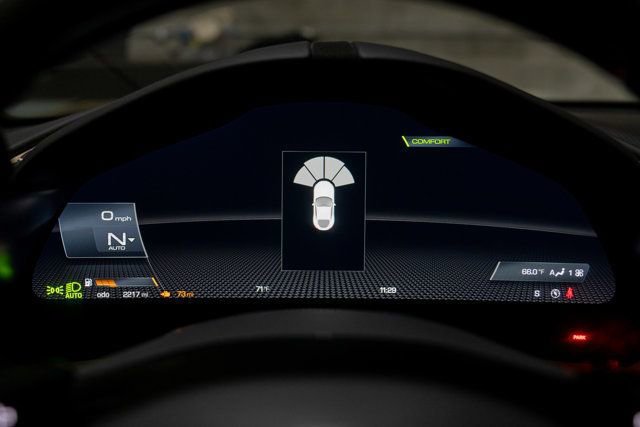 Used 2021 Ferrari Roma image 14