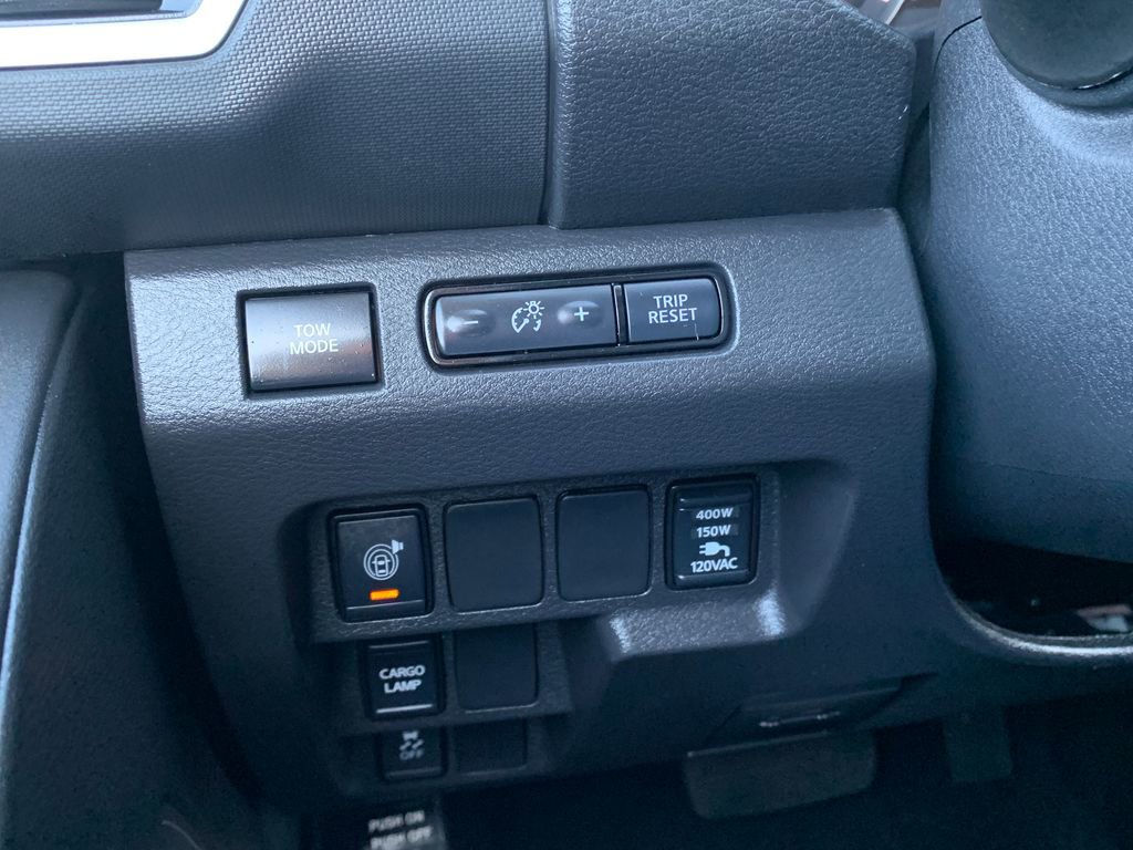 Used 2024 Nissan Frontier SV w/ SV Convenience Package image 22