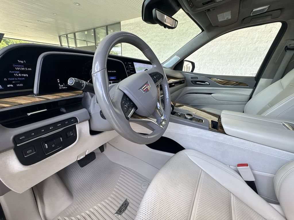 Certified 2021 Cadillac Escalade Premium Luxury Platinum AWD/4WD image 10
