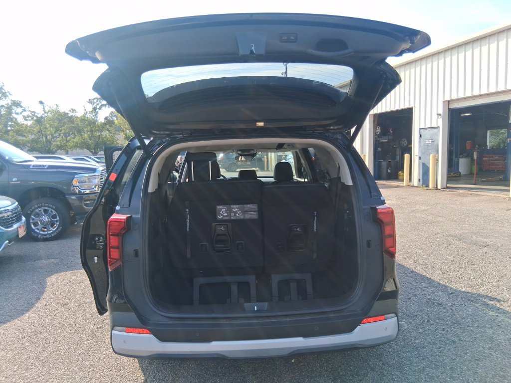 Certified 2026 Kia Carnival EX FWD image 19